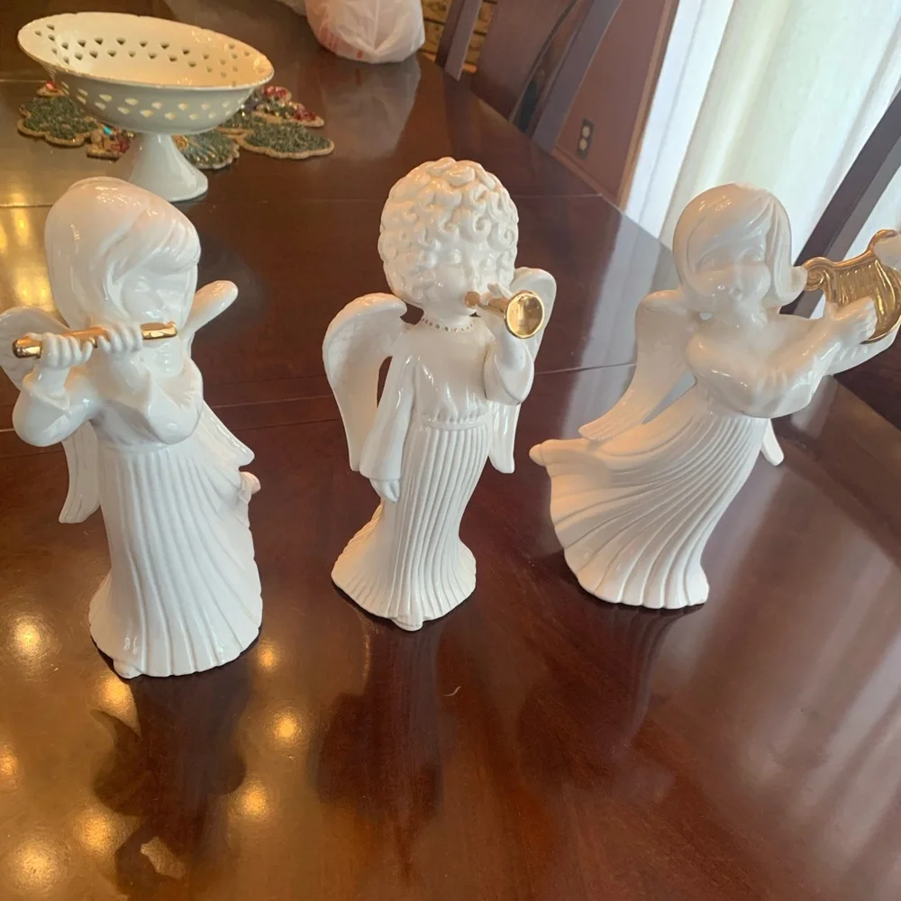 3 ATLANTIC MOLD 12 INCH TALL CERAMIC ANGELS PLAYING CHRISTMAS HYMNS PREOWNED